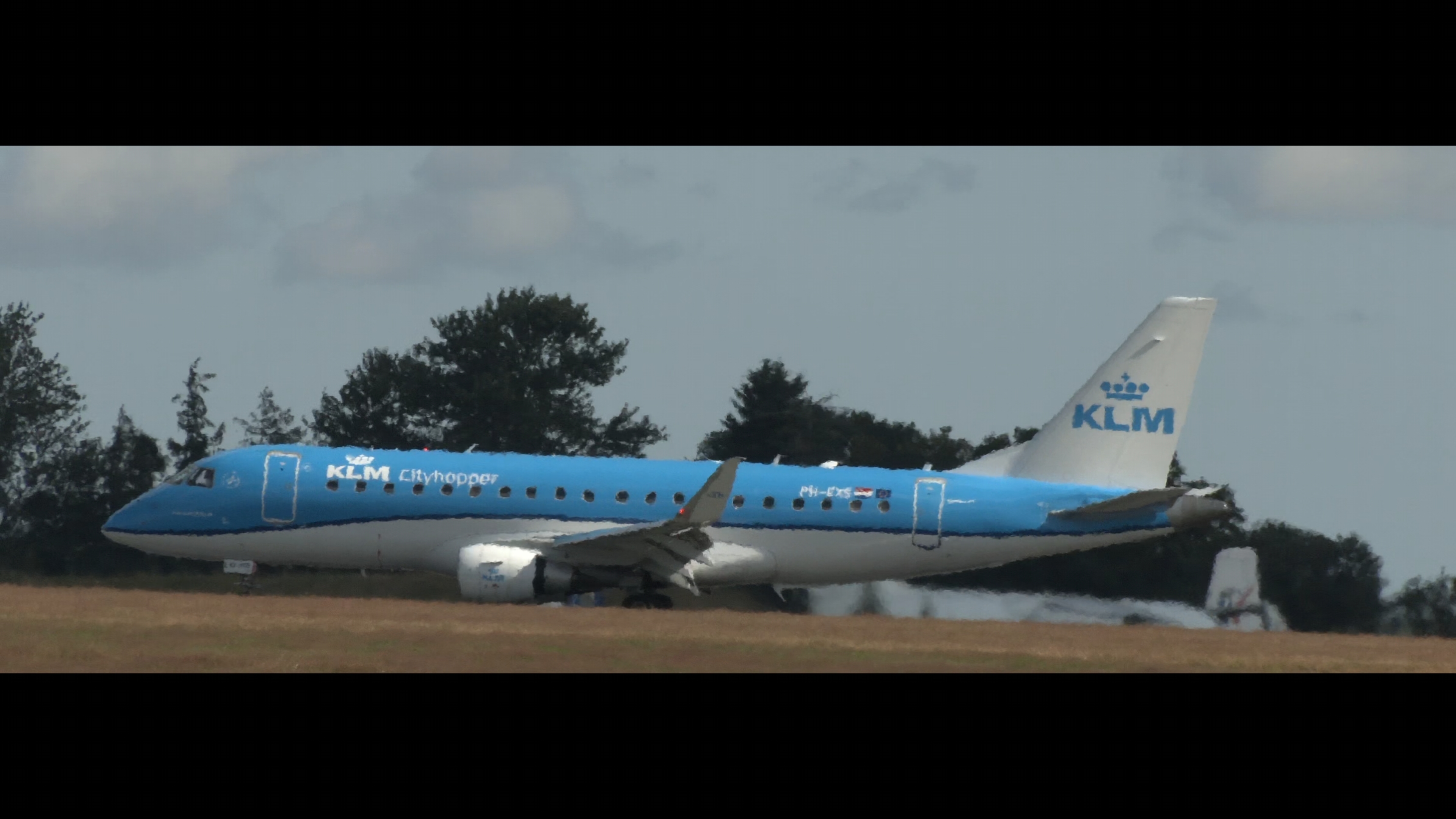 KLM Landing at Norwich Airport